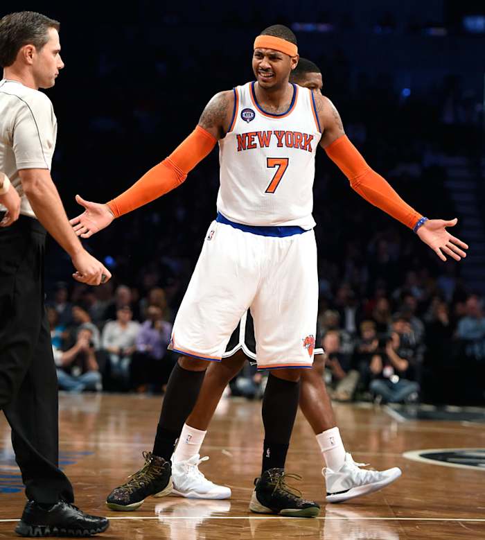 Carmelo-Anthony-2014-1107-foul-face-react.jpg
